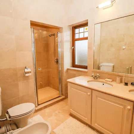 Inbear Sceine * Kenmare